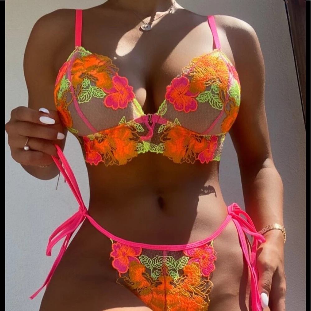 NWT  💕Neon Mesh Floral Tie Side Lingerie Set